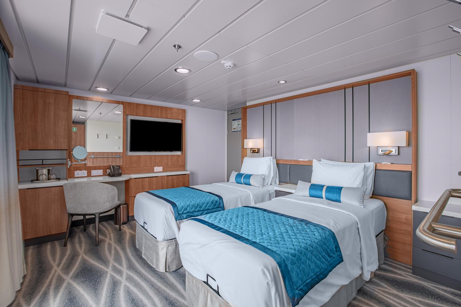 B Balcony Suite