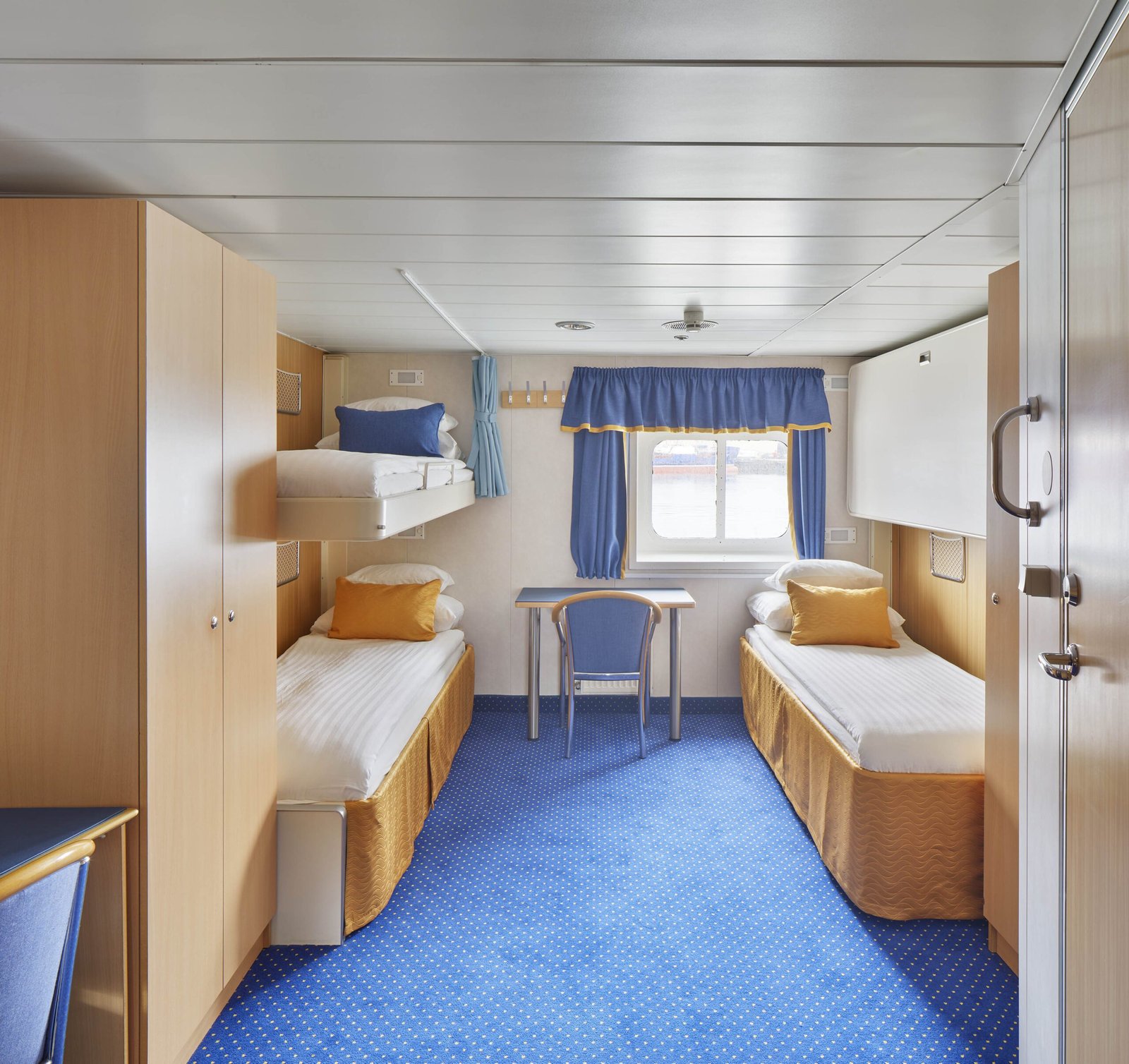 Triple Window Cabin