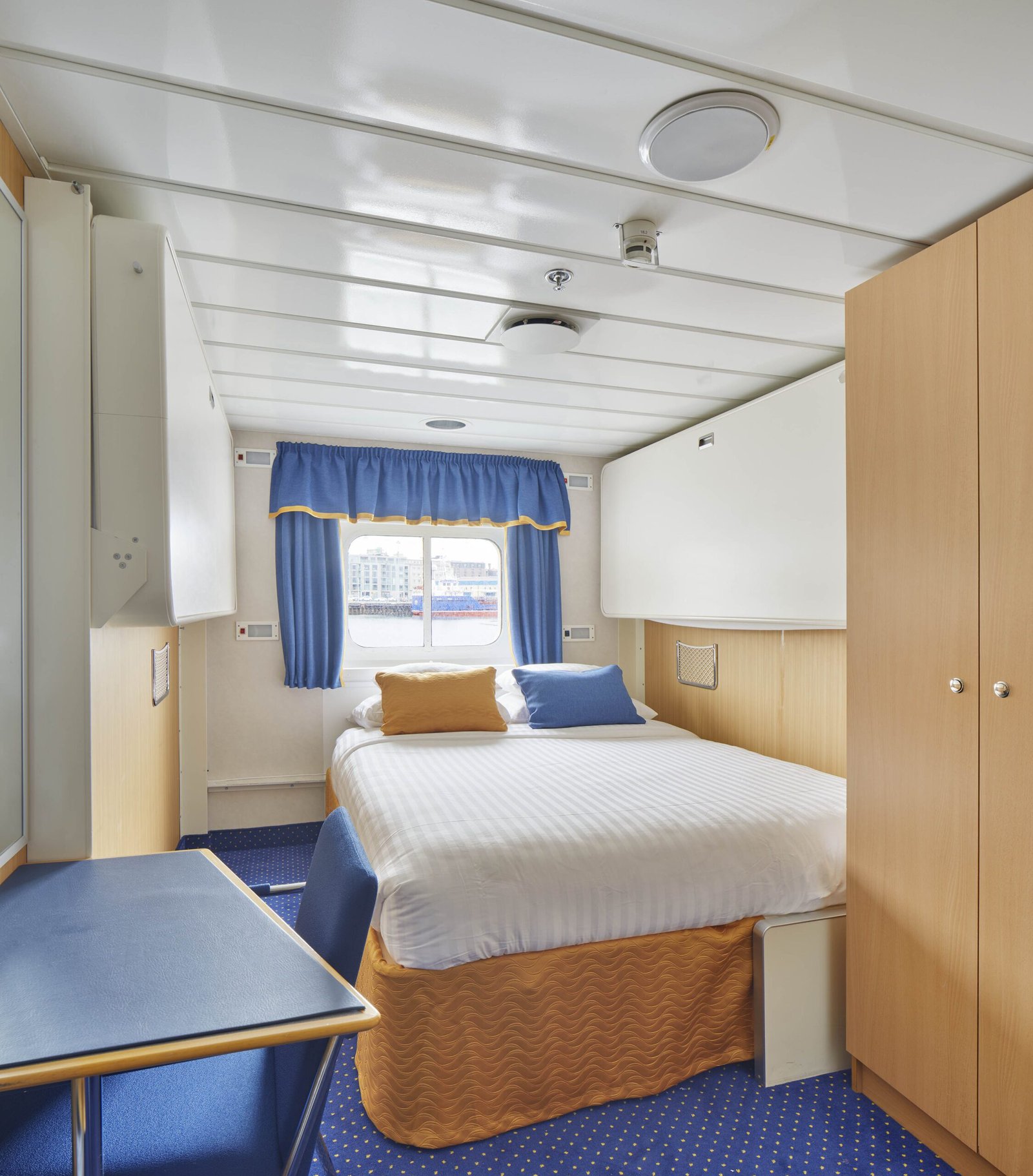 Twin Window Cabin