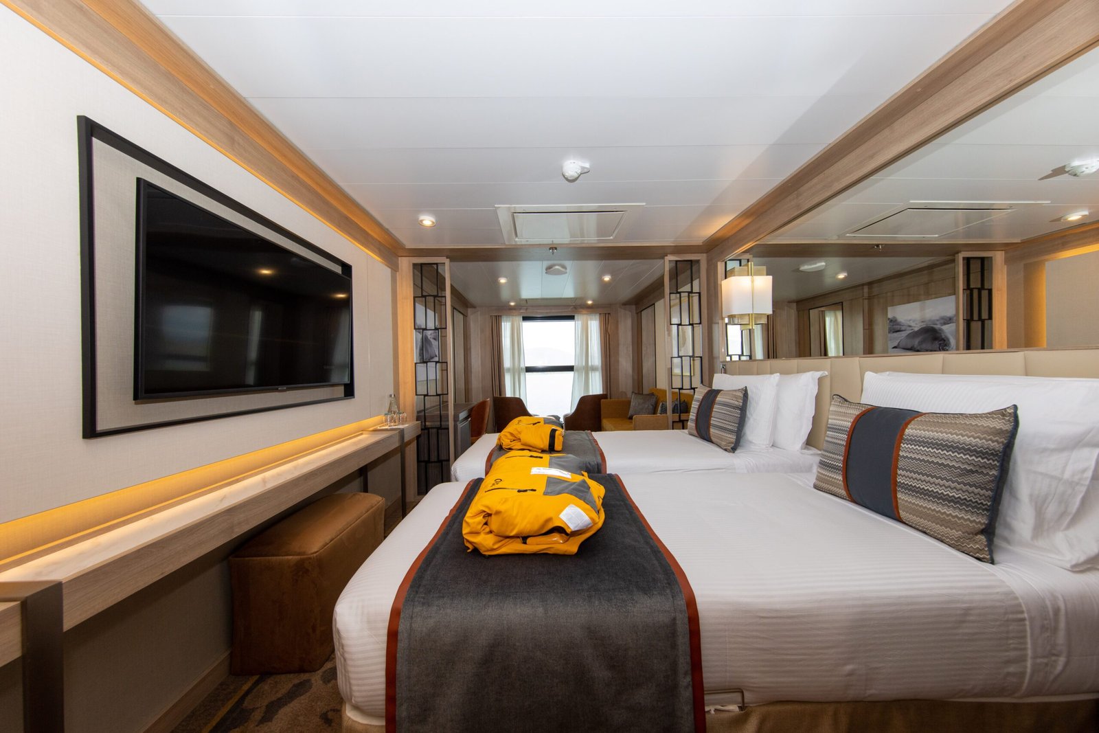 INFINITY SUITE
